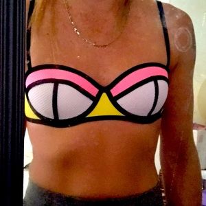 TRIANGL AITHENTIC NWOT Bikini Top